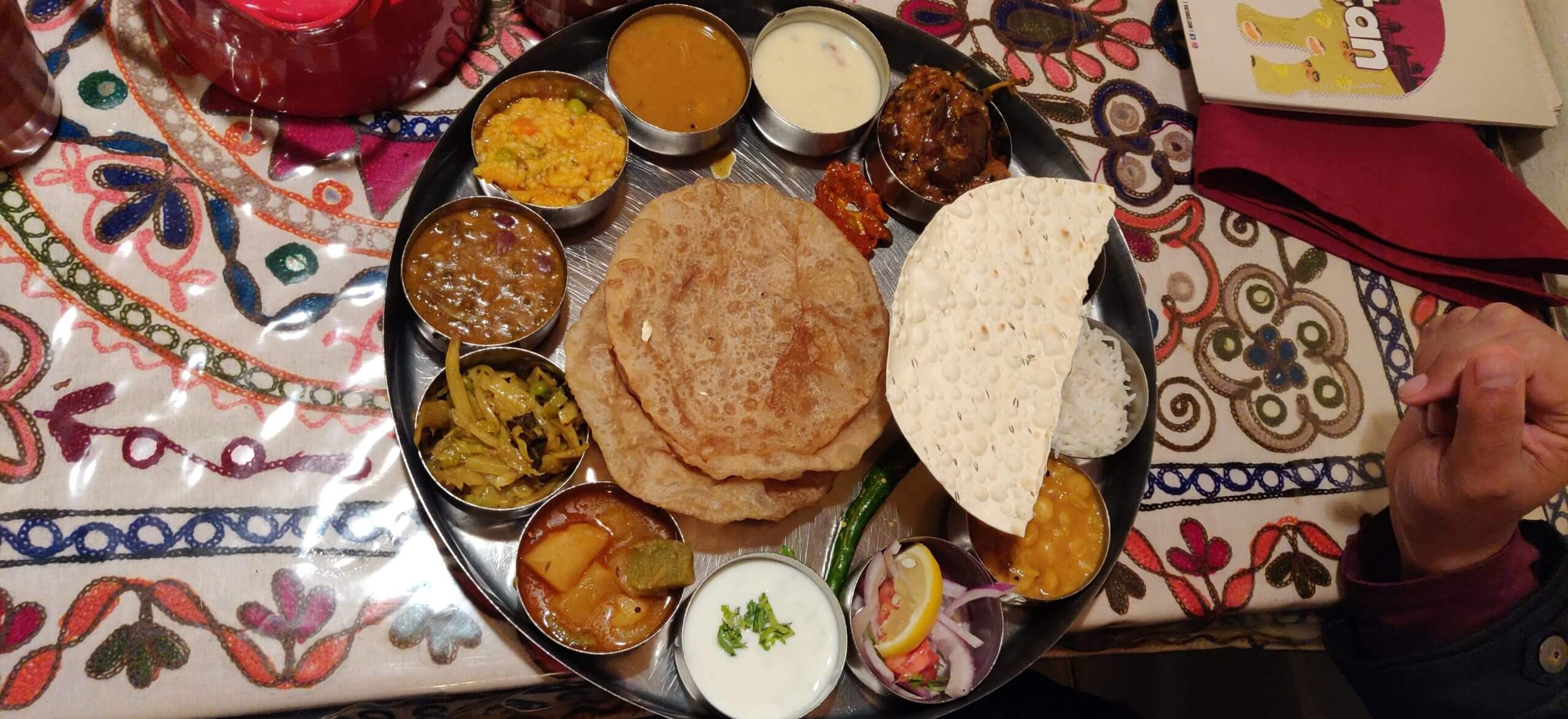 tickle-your-tastebuds-by-mouth-watering-indian-gujarati-cuisine