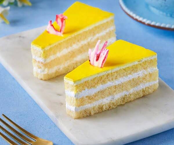 Festive-Treats-Enjoy-Our-Delicious-Pastries-5